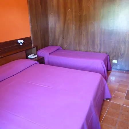 卡尔多瓦酒店 3*