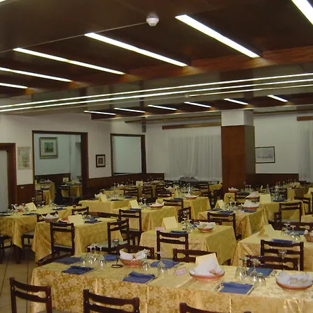 Hotell Caldora Rocca di Mezzo