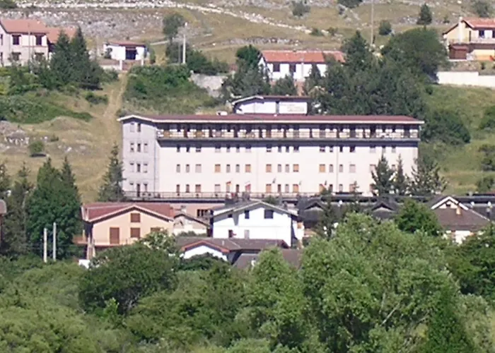 Caldora Hotel Rocca di Mezzo