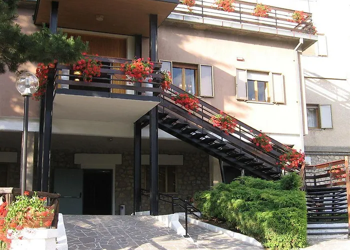 Hotel Caldora Rocca di Mezzo